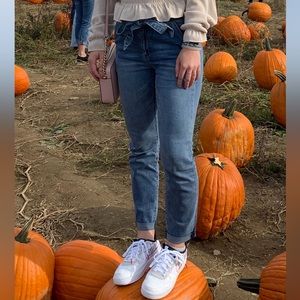 women’s jeans with belt!